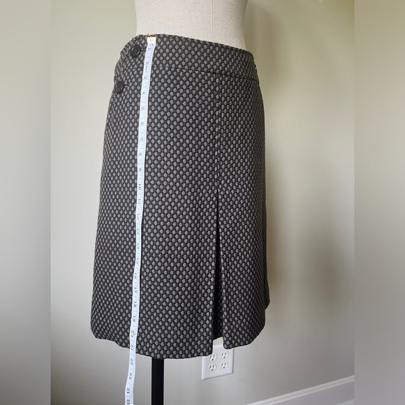 Ann Taylor mini skirt - Picture 6 of 8